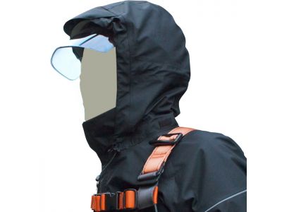 ドローコード+ストッパーで悪天候時でもしっかりフィットさせる事ができます。