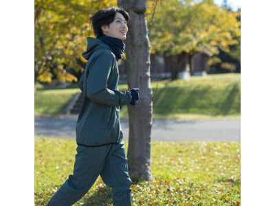 着用カラー：ネイビー