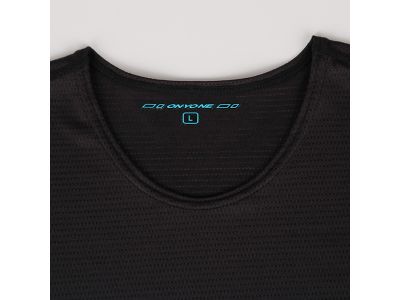 首元にストレスを感じさせない仕様