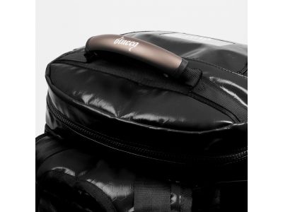 特徴的なアルミシェルグリップで手への負担を軽減