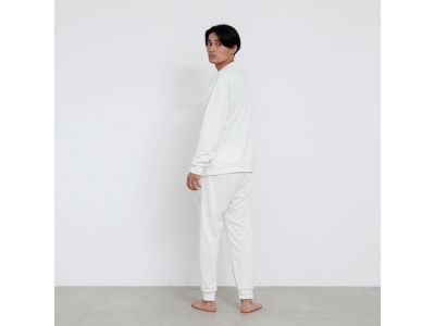 O.WHITE(260)_モデル身長：175cm/着用サイズ：Ｌ