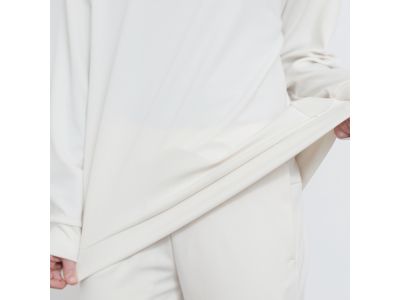 柔らかくストレッチ性に優れた生地