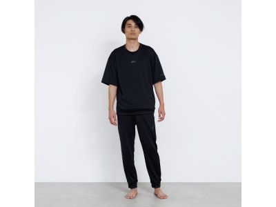 BLACK(009)_モデル身長：175cm/着用サイズ：Ｌ