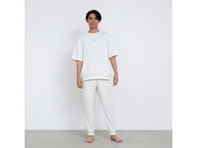 O.WHITE(260)_モデル身長：175cm/着用サイズ：Ｌ