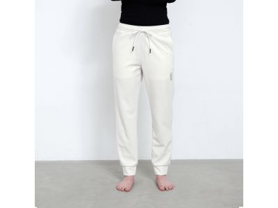 O.WHITE(260)_モデル身長：165cm/着用サイズ：S