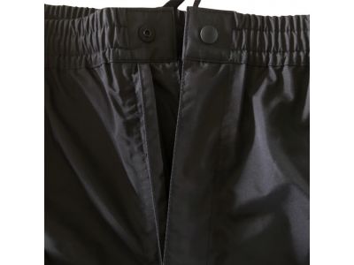 パンツ二重比翼：横からの雨の侵入を防ぐ二重比翼仕様。